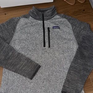 Patagonia Men's Two-Tone Gray Zip-Up Sweater